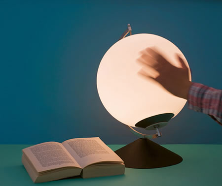 Dynamic-Lamp by Karin Johansson