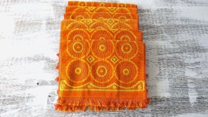 stillstunning blog com orange vintage embossed towels 1